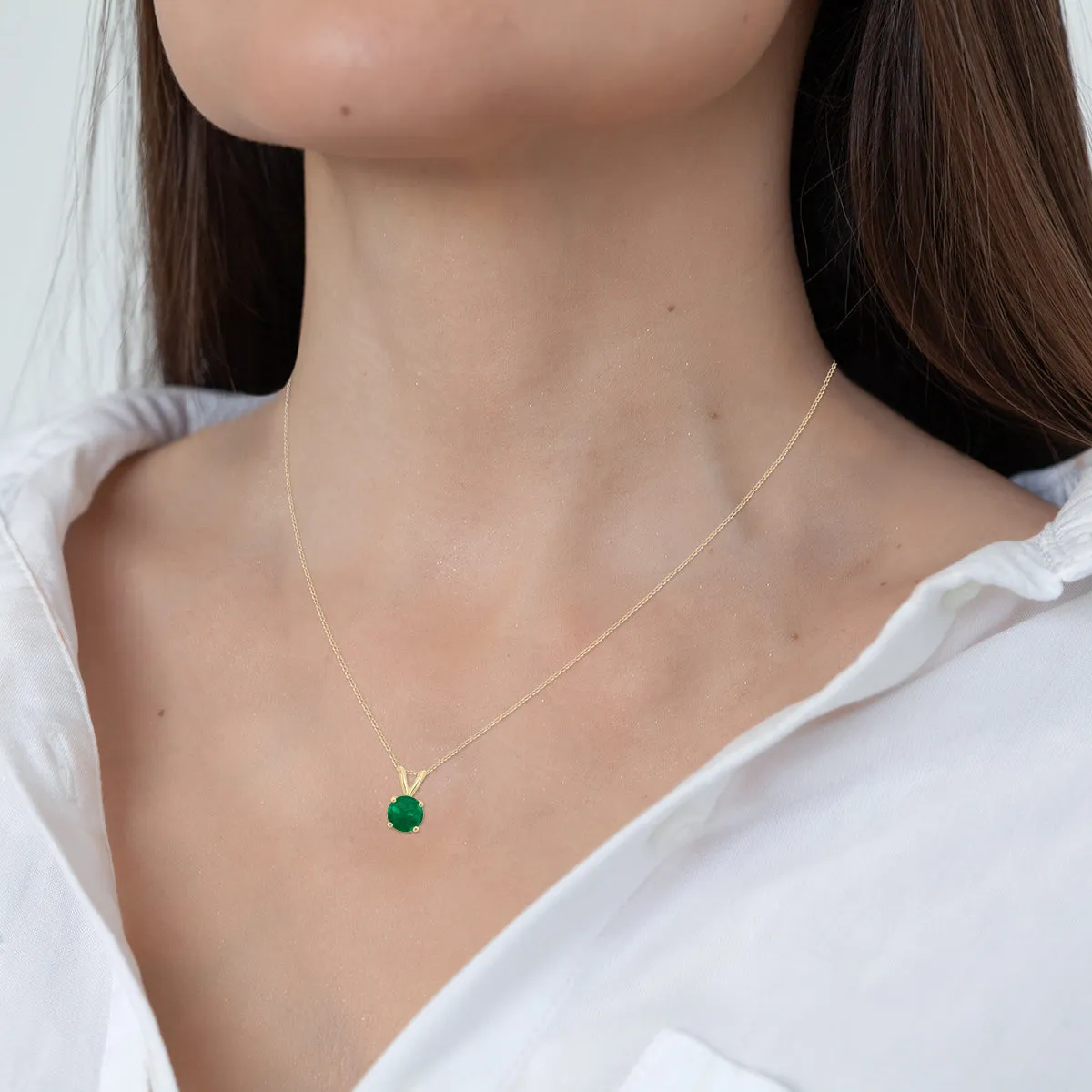 14K Yellow Gold 4Mm Round Emerald Pendant