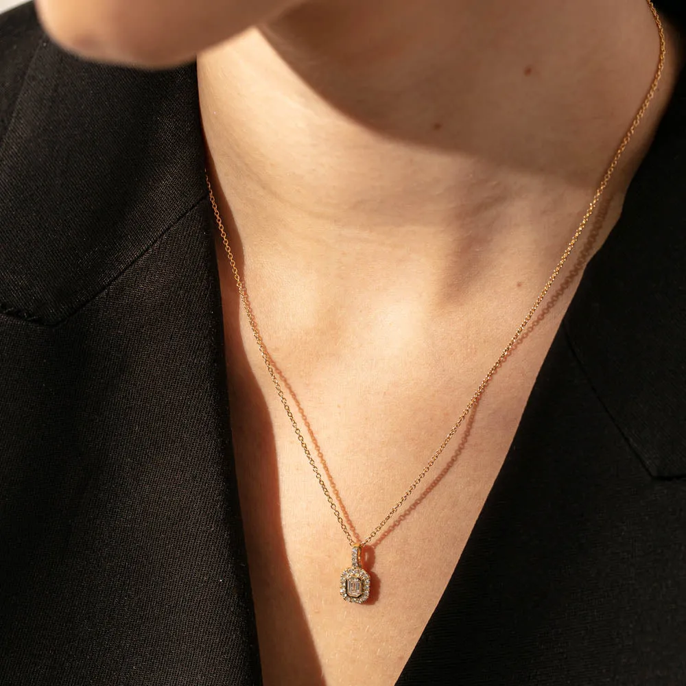 18ct Yellow Gold Emerald Cut Diamond Pendant