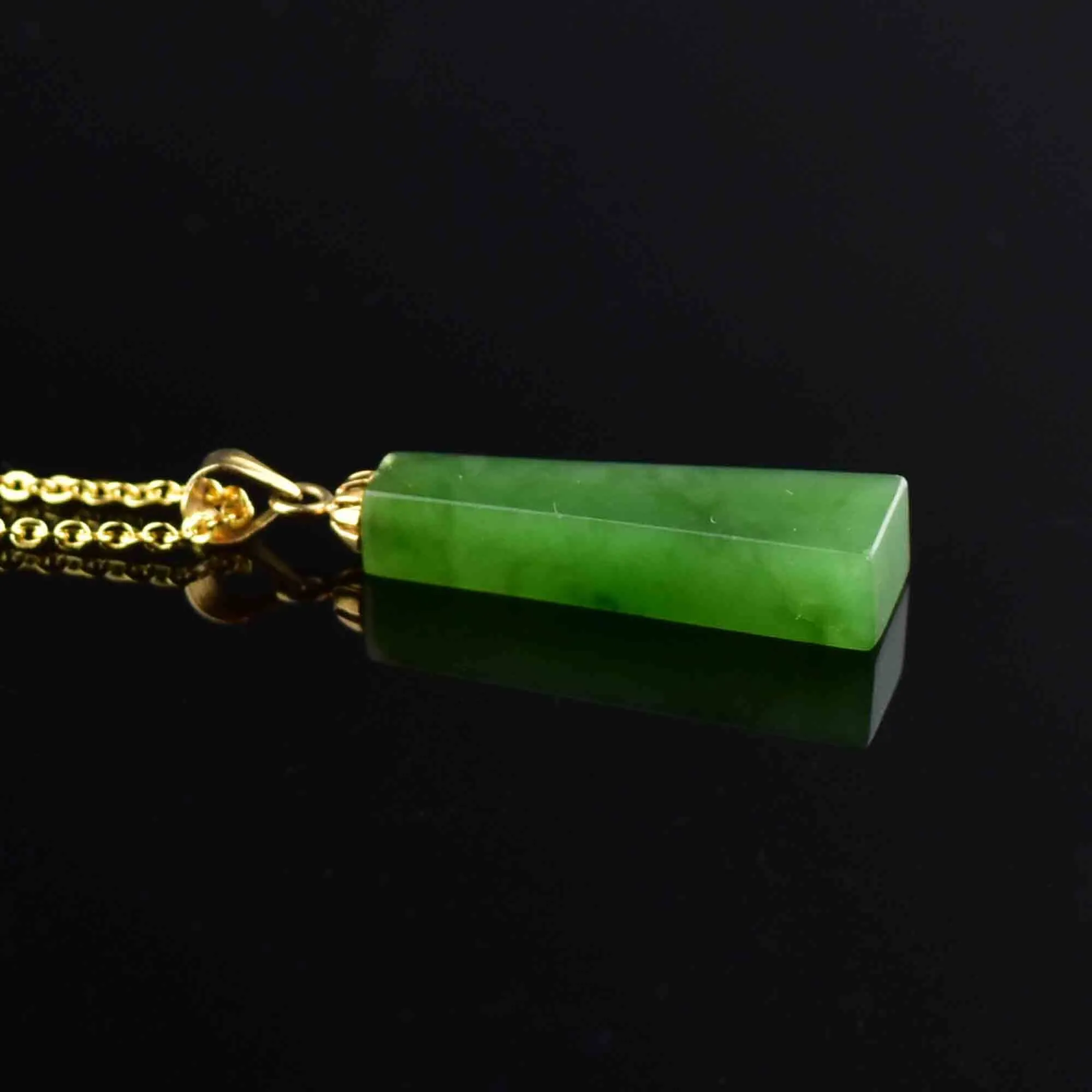 Edwardian Style 14K Gold Jade Pendant Necklace