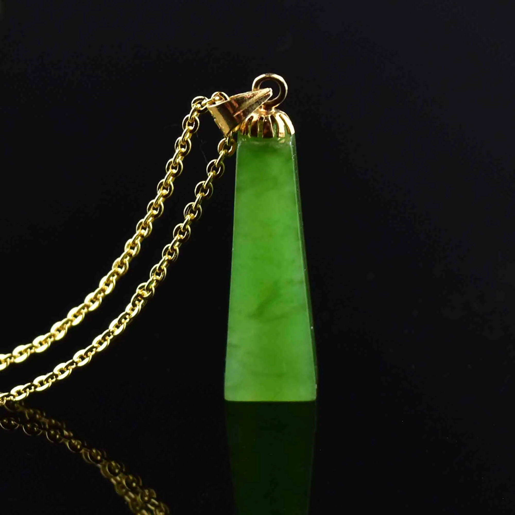 Edwardian Style 14K Gold Jade Pendant Necklace