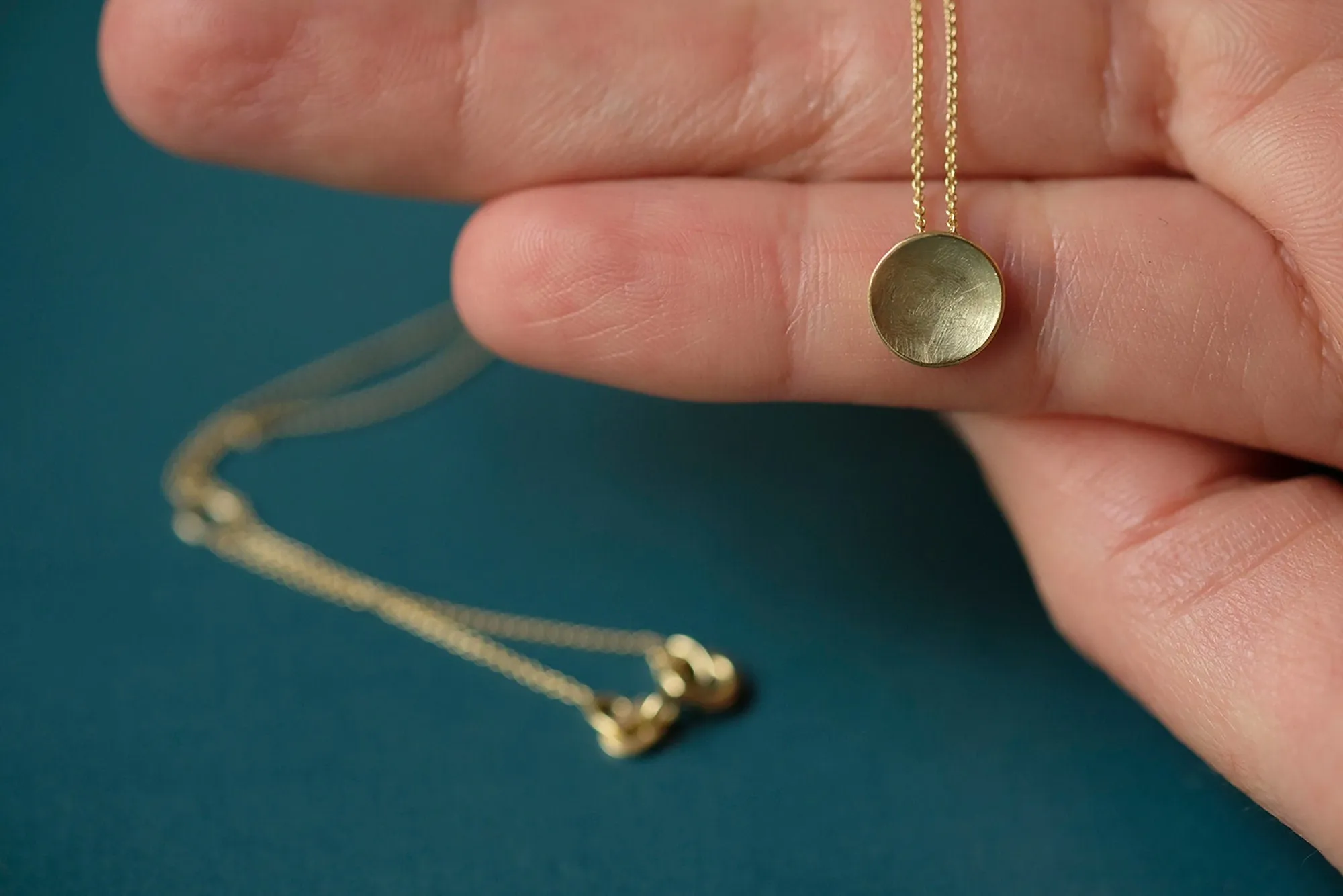 Gold Disc Necklace – Small
