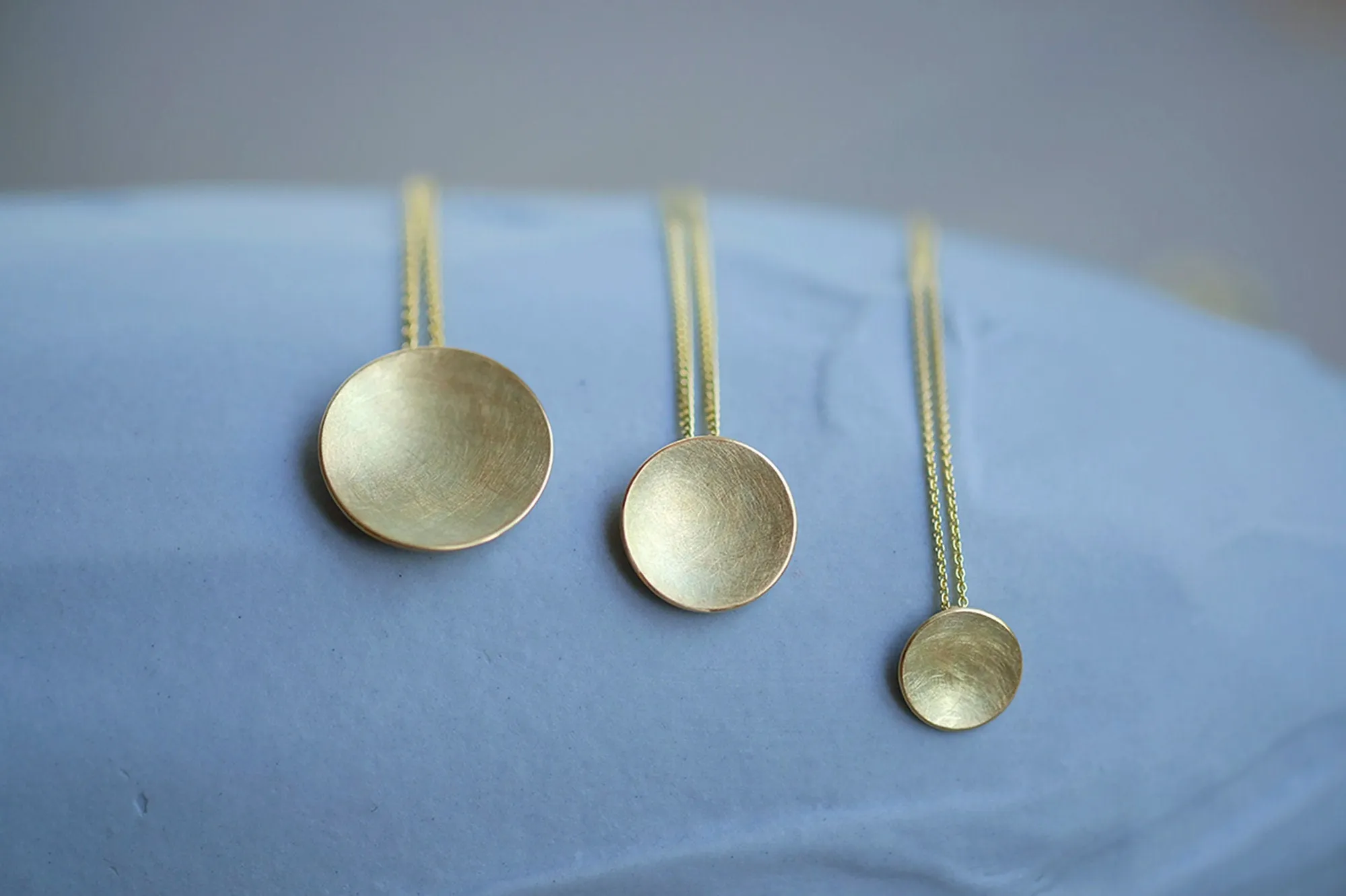 Gold Disc Necklace – Small