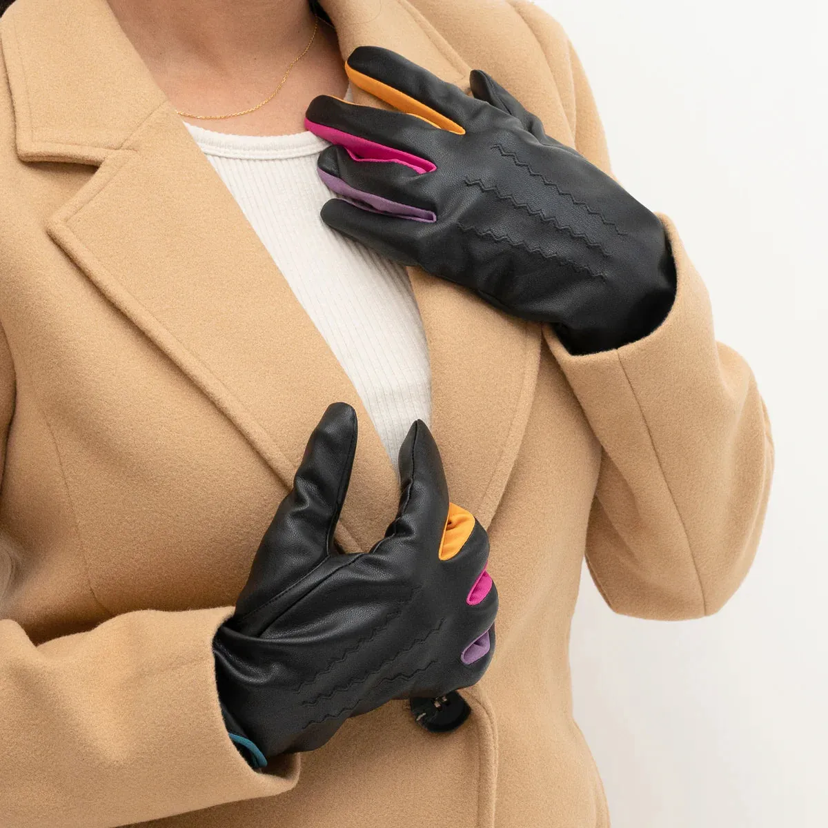 Isotoner Women's Faux Nappa smarTouch® Glove with Coloured Fourchettes