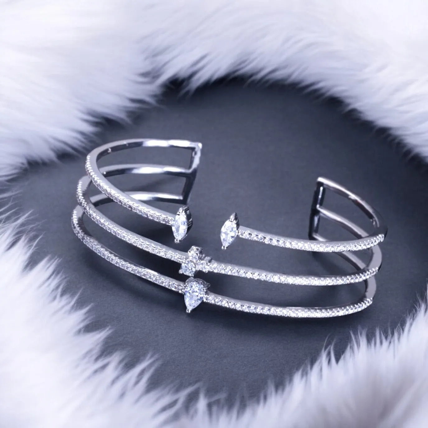 Layla- clear silver pave rhinestone jewelry set
