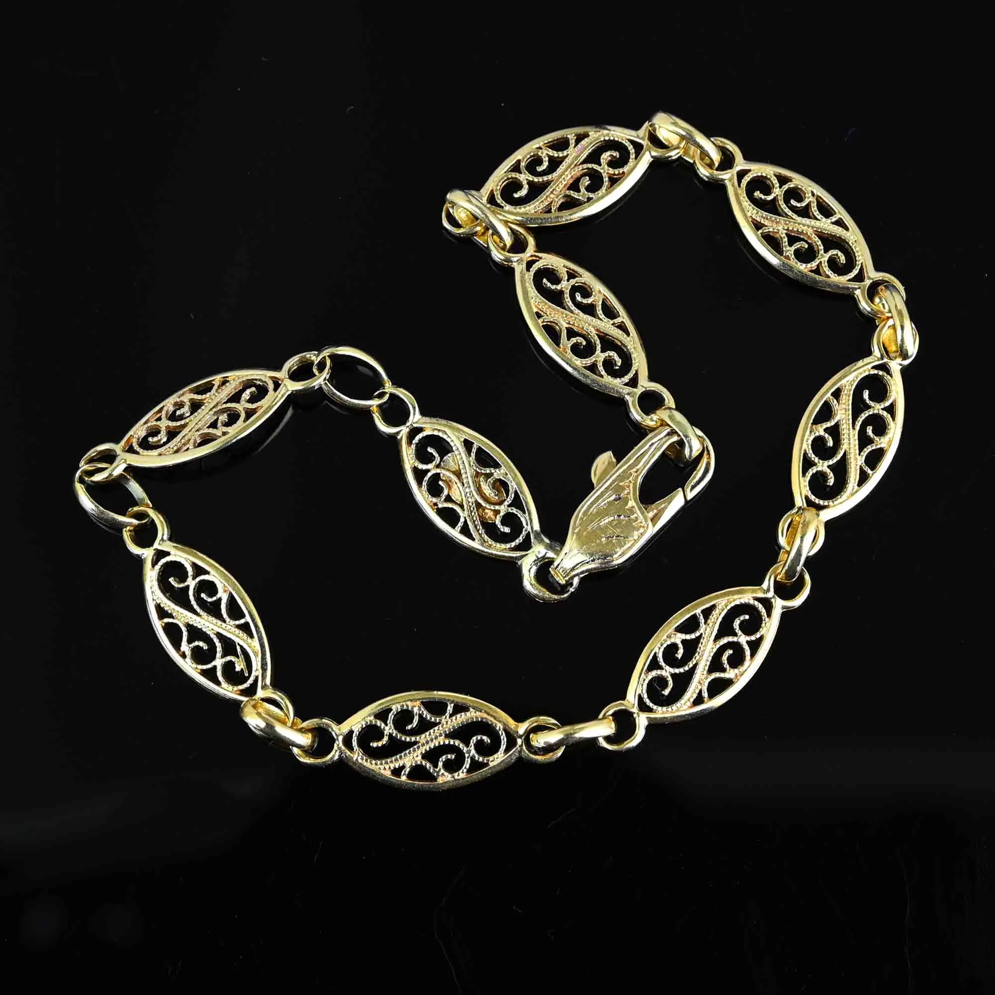 Vintage Solid 14K Gold Filigree Bracelet